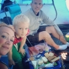 Bild av @sofsv - Saker vi lärt oss efter ett tältdygn: det blir torftig frukost om man inte tänkt på att det kan blåsa jävel så man inte vågar tända spritköket och fixa ägg och bacon pga risk att bränna ner campingen MEN det kan bli lyxig middag av samma 