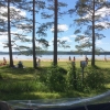 Bild av @albinwilmerochleo - [ s o m m a r ] ☀️ njuter i förtältet medans barnen bygger sandslott på stranden #flatenbadetscamping #småland #husvagnssemester