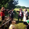 Bild från Stenö Havsbad av @bethhansson - Riktiga sjörövare, ta mig tusan! Och en...gorilla..!