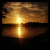 Bild från Vallsnäs av @vallagurun - Solnedgång vid sjön Unnen vid Vallsnäs camping