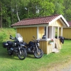 Bild från Hjelmsjö Camping av @robertotive - Mammaaa.. dormo fuori sta notte..!!!#nordkapp#svezia#camping#bmw
