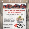 Imorgon har Skeppscaféet premiär! Kom och njut av den vackra utsikten över hamnen och vackra Piteå stad och missa inte att prova våra unika räk- och laxsmörgåsar - varför inte på Mors dag på söndag? Välkommen!