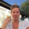 Bild från Örlen av @erica_holm_ - Tacksam att vi fick en fin sista dag i sommarstugan med sol o bad hela dagen, innan vi återvänder hem imorgon. #selfie #sommar #fagersanna #ginandtonic