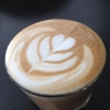 Idag utlovas en riktigt fyllig och mörk espresso.. Som skapt för att blandas med mjölk :) Bakom kaffemaskinen hittar du alltid en barista som inte nöjer sig med något annat än perfektion <3