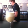 För oss kaffeälskare.. Kaffe kan drickas kallt. Kom in på en frappe <3