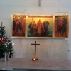  Altartavlan, en triptyk, är utförd av Birger Mörk.