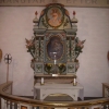 Altartavlan, altaret och altarrunden
