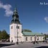 S:t Lars kyrka mitt i centrala Linköping, en plats för den som vill slinka in en stund och tända ett ljus eller trängas vid lunchmusiken fredar kl 12.15