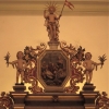överdel av altaruppsatsen, i svensklantlig senbarock