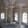 Kyrkan är stor, bred och hög, intressanta trävalv