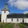  Kyrkan från kyrkogården.