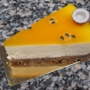 Kokos cheesecake med exotisk fruktgelé och mini kokosnöt