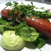 Isterband med rostad potatis, gräslökscreme och baby spenat