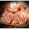 Vi på Muggen är övertygade om att vi har stan (kanske världens) bästa kanelbullar! Kom in och testa själva! :-)