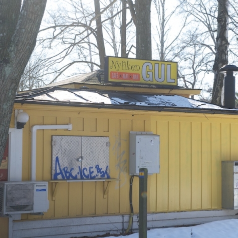 Nyfiken Gul