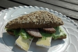 Fräsch macka med brieost från Café Krukan.