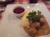 Köttbullar och mos för 139 kr
