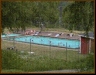 Badpoolen vid Hammarstrands badplats vid campingen.