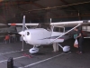 Aeroklubbens Cessna SE-LVB i hangaren.