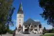 En vacker träkyrka.