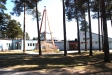  Kyrkan från parkeringen.