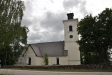 Kyrkan sedd från vägen