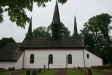Kungslena kyrka med sina tre ovanliga och vackra torn