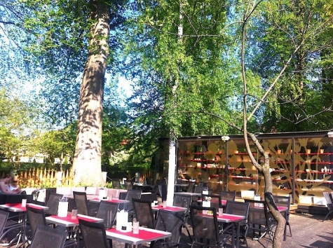 Smultron Café i Linneträdgården