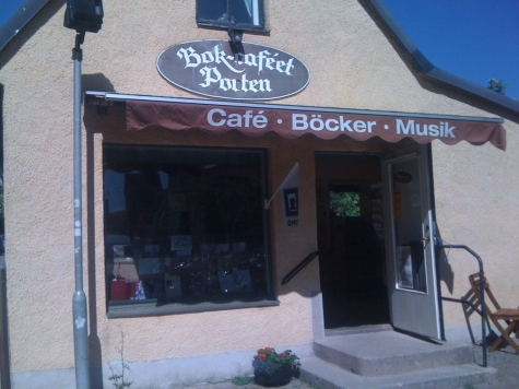 Bok-Caféet Porten
