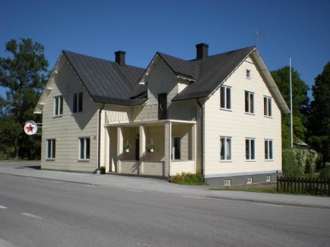 Krutbrännaren Vandrarhem och butik