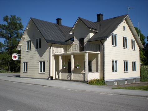 Krutbrännaren Vandrarhem och butik