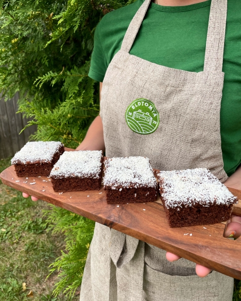 Eldtomta Café och Butik