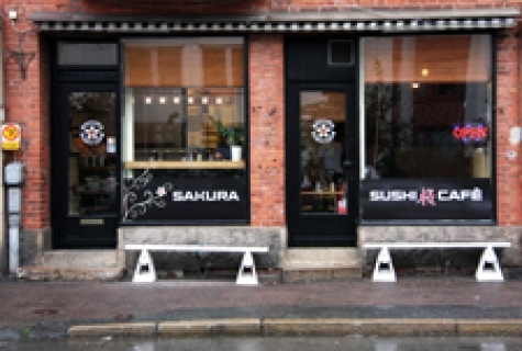 Sakura Sushi Café