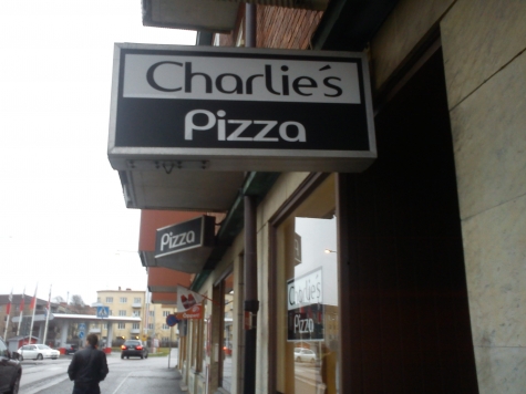 Charlies Pizza
