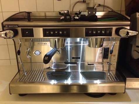 Delin på torget i Trollbäcken