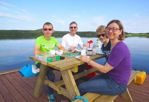 Sandsjögården Wärdshus, Camping och Stugby