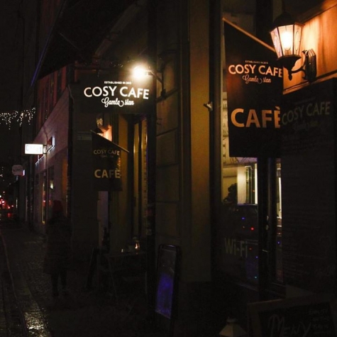 Cosy Cafe