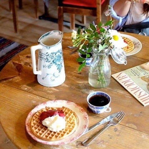 Hermanslycke Bondgård B&B Café