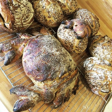 Lottas Bak och Form - Surdegsbageri