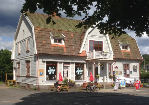 Regnbågsdalen Café och Guesthouse