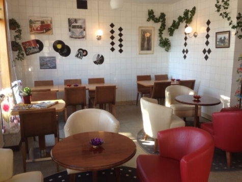 Regnbågsdalen Café och Guesthouse