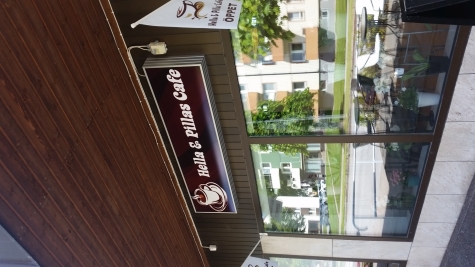 Hella och Pillas Café