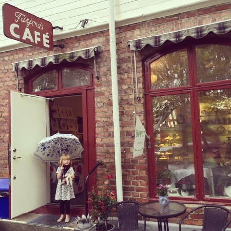 Flickorna på Färjenäs