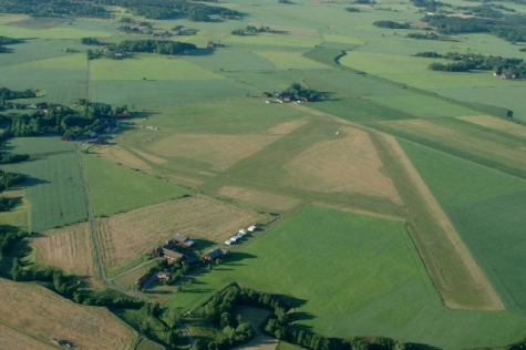 Uppsala-Sundbro flygfält