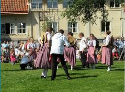 Rossgården Vandrarhem Logi