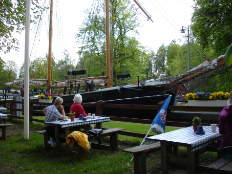 Hajstorp Slusscafé & Vandrarhem