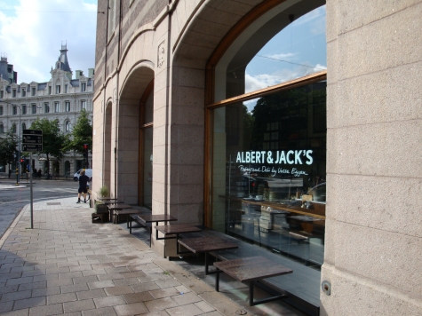 Albert & Jacks