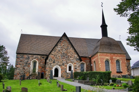 Frötuna kyrka