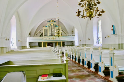 Ausås kyrka