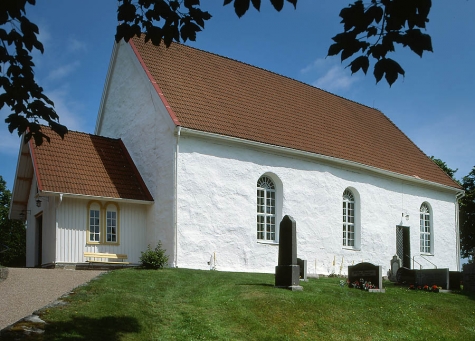 Månstads kyrka